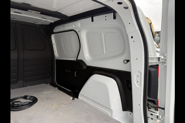 Mercedes-Benz eCitan 112 Pro 51 kWh L2 284 WLTP 98,3% (SOH) MBUX Trekhaak 75kW Snelladen Apple Carplay Cruise Control Stoelverwarming Stuurverwarming Laadkabel