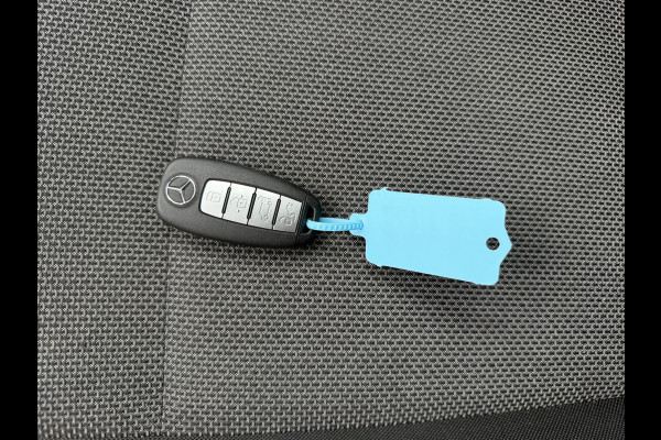 Mercedes-Benz eCitan 112 Pro 51 kWh L2 284 WLTP 98,3% (SOH) MBUX Trekhaak 75kW Snelladen Apple Carplay Cruise Control Stoelverwarming Stuurverwarming Laadkabel