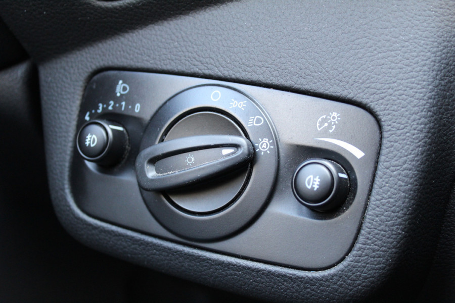 Ford Kuga 1.5 EcoBoost 150PK ST Line | Trekhaak | Sony | Winterpack | Grote Spoiler | Navigatie | Camera