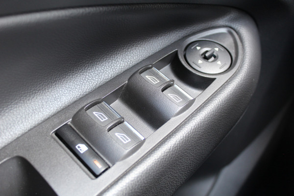 Ford Kuga 1.5 EcoBoost 150PK ST Line | Trekhaak | Sony | Winterpack | Grote Spoiler | Navigatie | Camera