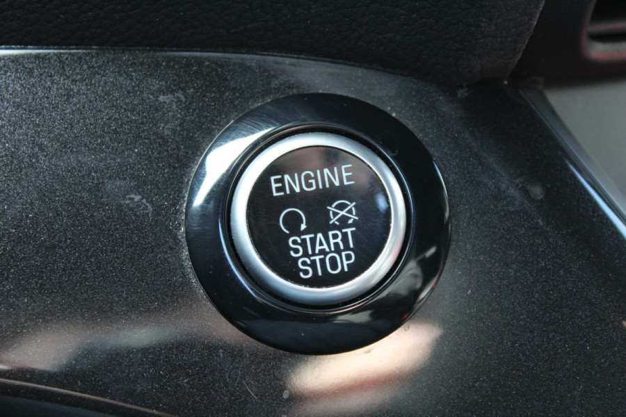 Ford Kuga 1.5 EcoBoost 150PK ST Line | Trekhaak | Sony | Winterpack | Grote Spoiler | Navigatie | Camera