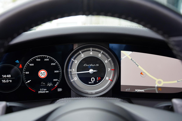 Porsche 911 Cabrio 3.8 Turbo S GERESERVEERD