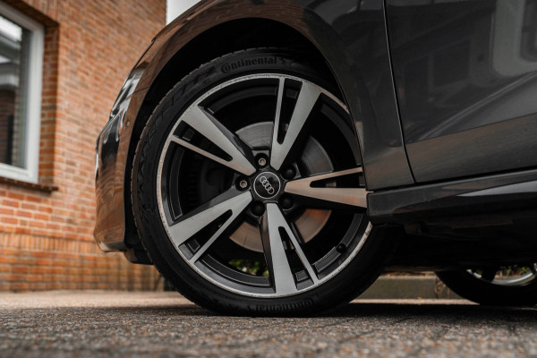 Audi A3 Sportback 40 TFSI e S-Line B&O Leder Black Optic Camera ACC Matrix LED 18''