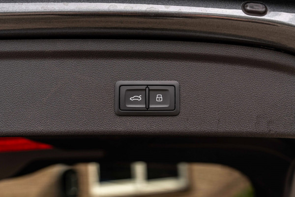 Audi A3 Sportback 40 TFSI e S-Line B&O Leder Black Optic Camera ACC Matrix LED 18''