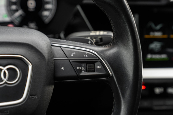 Audi A3 Sportback 40 TFSI e S-Line B&O Leder Black Optic Camera ACC Matrix LED 18''