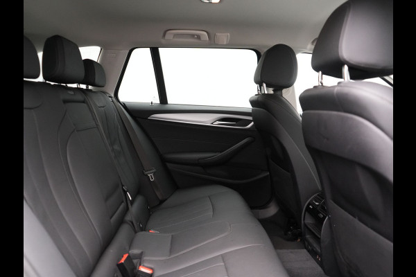 BMW 5 Serie Touring 530e Business Edition Plus PHEV 293pk Dealer O.H. | Trekhaak Af Fabriek | Adaptive Cruise | 360 Camera | Lederen Comfortzetels Verwarmd | Blis | Apple Carplay | Hifi Audio | 19"L.M | Plug In Hybrid |