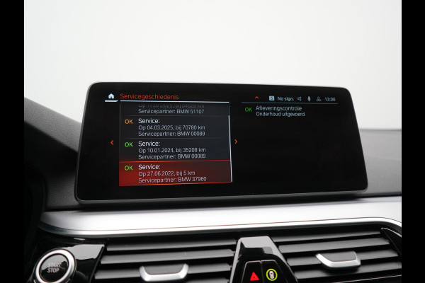 BMW 5 Serie Touring 530e Business Edition Plus PHEV 293pk Dealer O.H. | Trekhaak Af Fabriek | Adaptive Cruise | 360 Camera | Lederen Comfortzetels Verwarmd | Blis | Apple Carplay | Hifi Audio | 19"L.M | Plug In Hybrid |