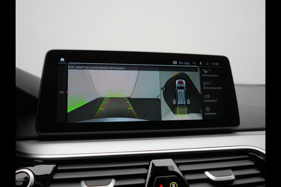 BMW 5 Serie Touring 530e Business Edition Plus PHEV 293pk Dealer O.H. | Trekhaak Af Fabriek | Adaptive Cruise | 360 Camera | Lederen Comfortzetels Verwarmd | Blis | Apple Carplay | Hifi Audio | 19"L.M | Plug In Hybrid |