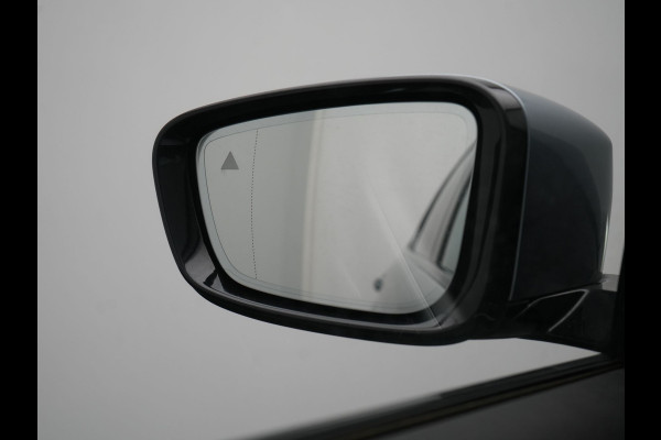 BMW 5 Serie Touring 530e Business Edition Plus PHEV 293pk Dealer O.H. | Trekhaak Af Fabriek | Adaptive Cruise | 360 Camera | Lederen Comfortzetels Verwarmd | Blis | Apple Carplay | Hifi Audio | 19"L.M | Plug In Hybrid |