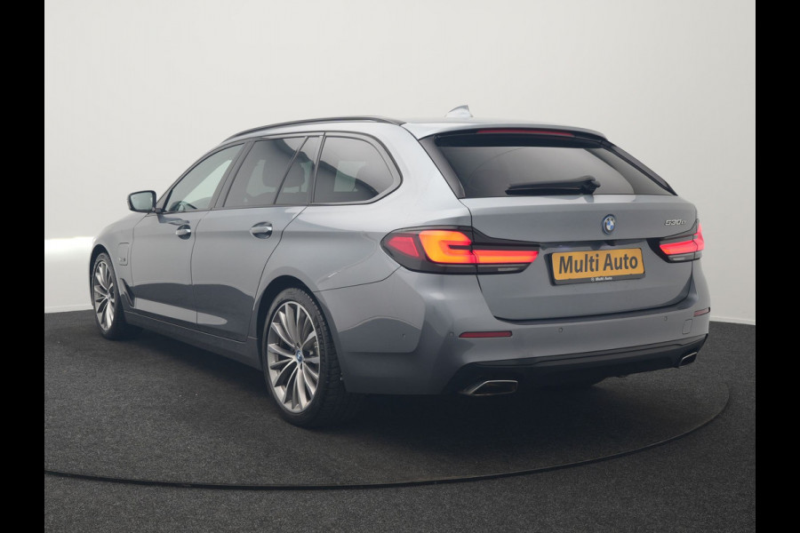 BMW 5 Serie Touring 530e Business Edition Plus PHEV 293pk Dealer O.H. | Trekhaak Af Fabriek | Adaptive Cruise | 360 Camera | Lederen Comfortzetels Verwarmd | Blis | Apple Carplay | Hifi Audio | 19"L.M | Plug In Hybrid |