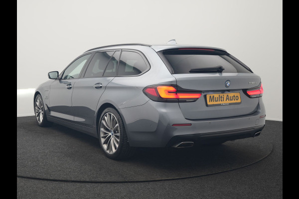 BMW 5 Serie Touring 530e Business Edition Plus PHEV 293pk Dealer O.H. | Trekhaak Af Fabriek | Adaptive Cruise | 360 Camera | Lederen Comfortzetels Verwarmd | Blis | Apple Carplay | Hifi Audio | 19"L.M | Plug In Hybrid |