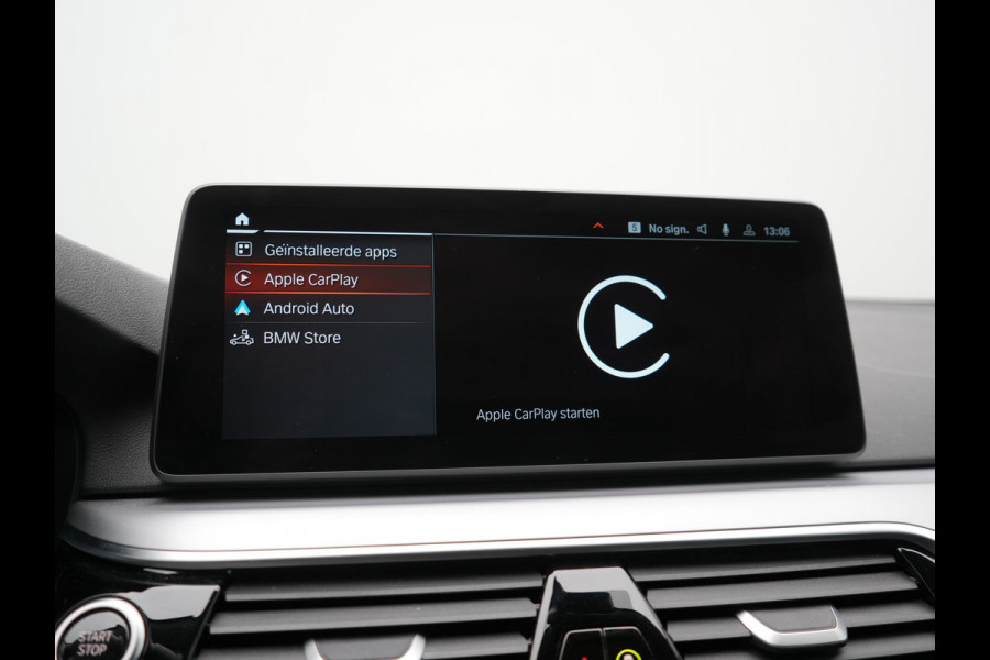BMW 5 Serie Touring 530e Business Edition Plus PHEV 293pk Dealer O.H. | Trekhaak Af Fabriek | Adaptive Cruise | 360 Camera | Lederen Comfortzetels Verwarmd | Blis | Apple Carplay | Hifi Audio | 19"L.M | Plug In Hybrid |