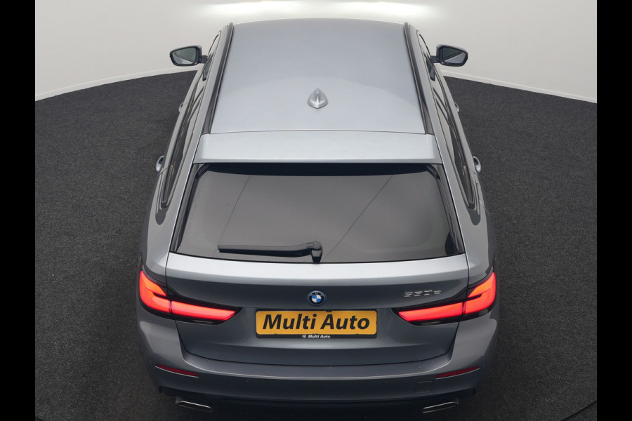 BMW 5 Serie Touring 530e Business Edition Plus PHEV 293pk Dealer O.H. | Trekhaak Af Fabriek | Adaptive Cruise | 360 Camera | Lederen Comfortzetels Verwarmd | Blis | Apple Carplay | Hifi Audio | 19"L.M | Plug In Hybrid |