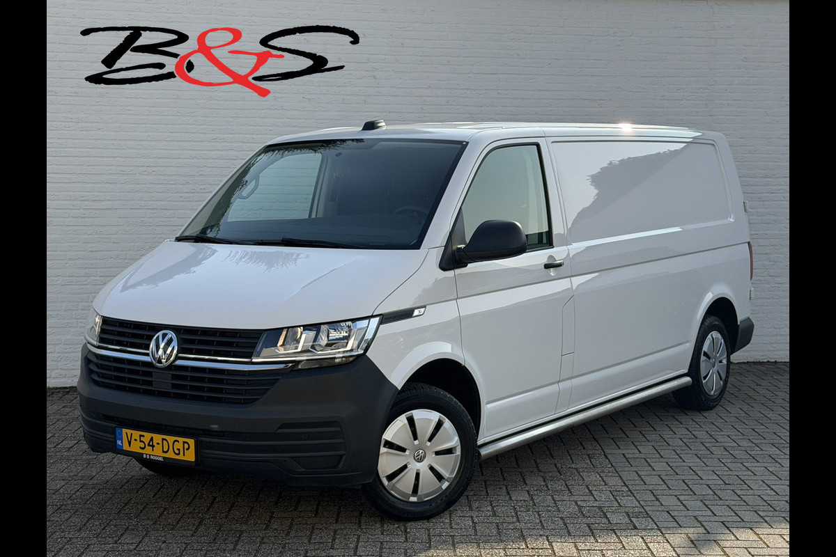 Volkswagen Transporter 2.0 TDI L2H1 Trekhaak Pdc V+A Carplay Navigatie Cruise Airco