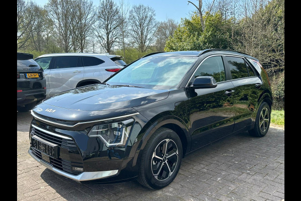 Kia Niro 1.6 GDi PHEV DynamicPlusLine |  Stoelverwarming | Elektrisch verstelbare stoelen met geheugen | Achteruitrijcamera | Adaptive cruise control
