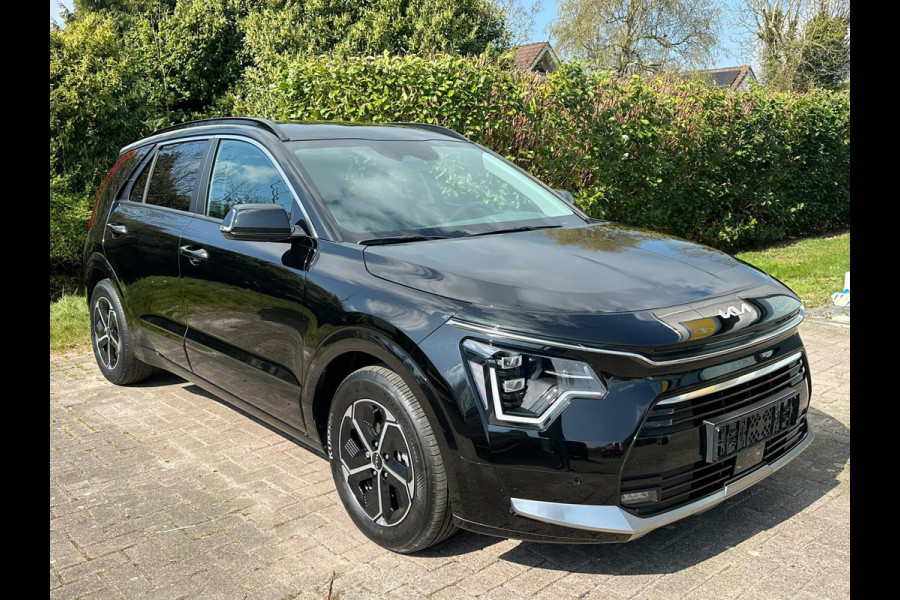 Kia Niro 1.6 GDi PHEV DynamicPlusLine |  Stoelverwarming | Elektrisch verstelbare stoelen met geheugen | Achteruitrijcamera | Adaptive cruise control
