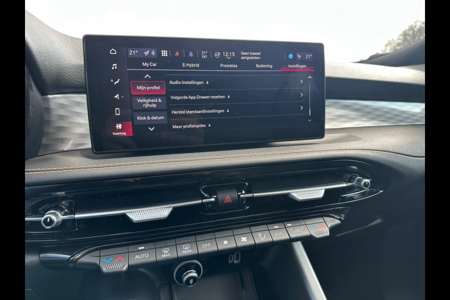 Alfa Romeo Tonale 1.3T PHEV Ti | 360 graden camera | Panoramadak | Stoelverwarming | Navigatiesysteem | Adaptive cruise control | Camera