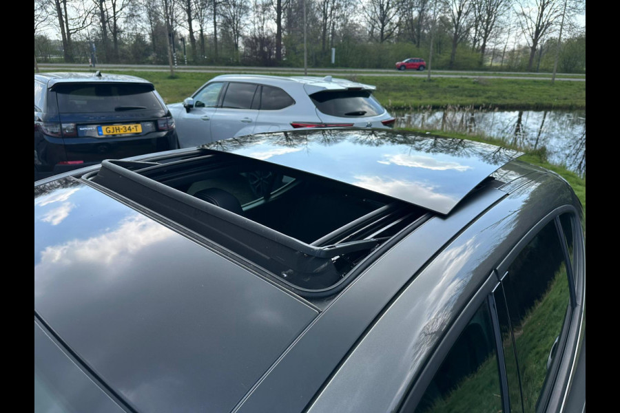 Alfa Romeo Tonale 1.3T PHEV Ti | 360 graden camera | Panoramadak | Stoelverwarming | Navigatiesysteem | Adaptive cruise control | Camera