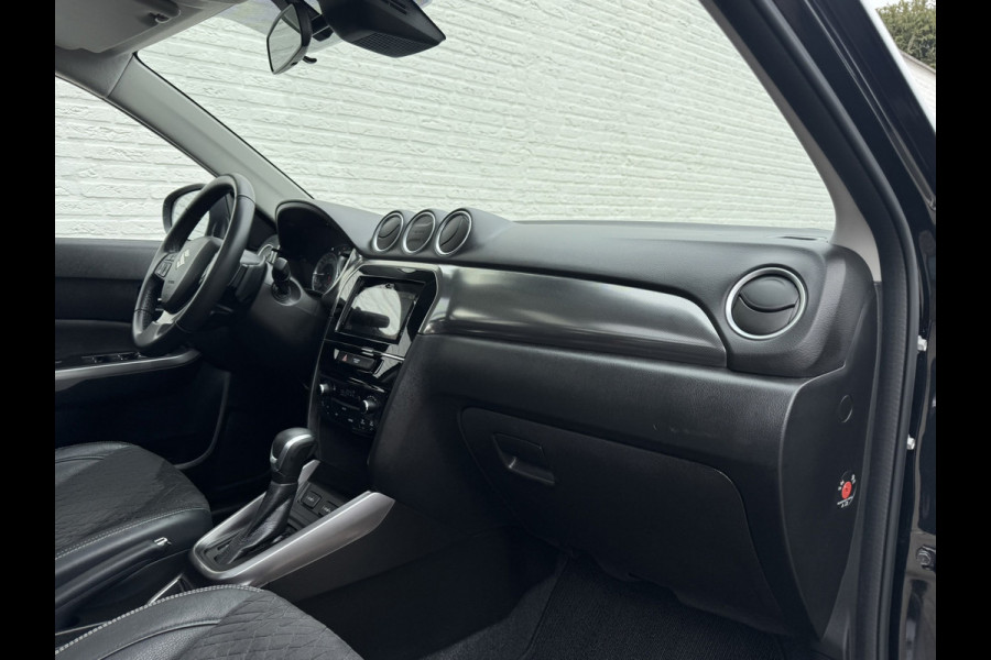 Suzuki Vitara 1.5 Hybrid Automaat Full led Panorama Clima Dab+ Carplay Camera Trekhaak Keyless