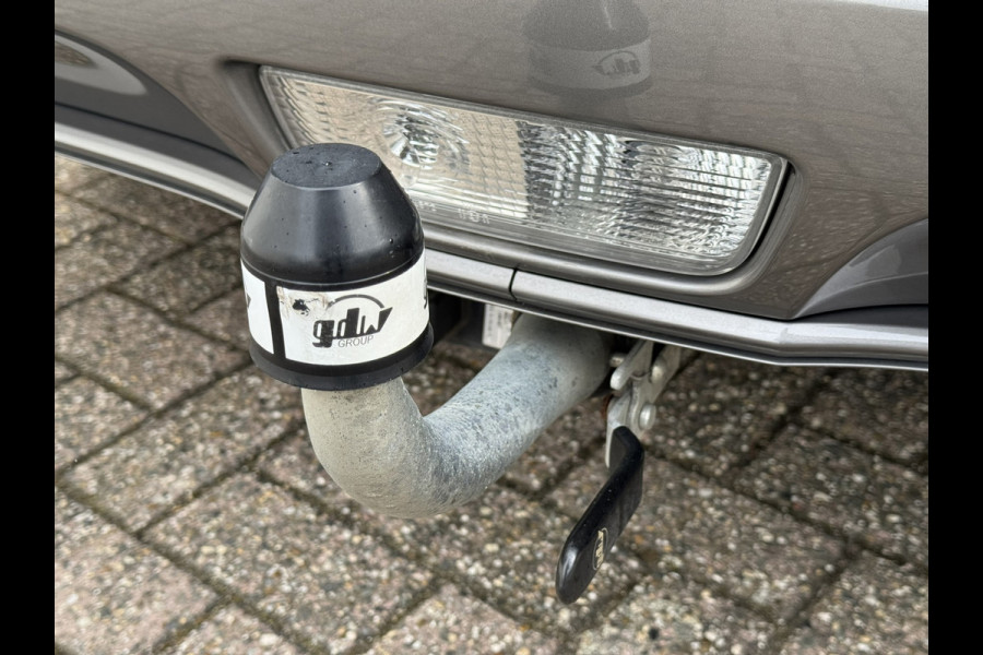 Suzuki Vitara 1.5 Hybrid Automaat Full led Panorama Clima Dab+ Carplay Camera Trekhaak Keyless