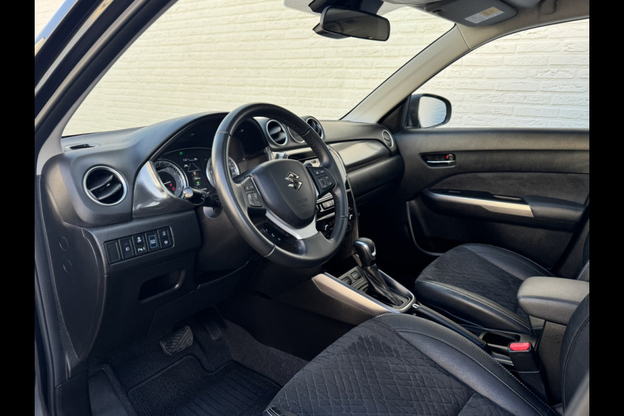 Suzuki Vitara 1.5 Hybrid Automaat Full led Panorama Clima Dab+ Carplay Camera Trekhaak Keyless
