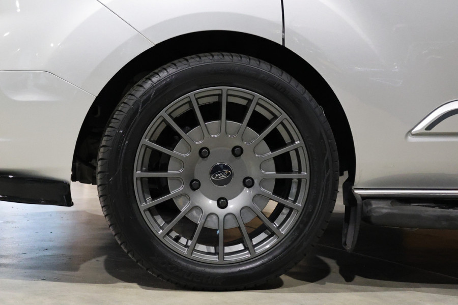 Ford Transit Custom 320 2.0 TDCI DC L2H1 Platinum Edition | Dubbel Cabine | Bi-Xenon | CarPlay | Navigatie | Lederen bekleding | Camera | Dodehoek d | Trekhaak | Nieuwe APK | NAP Logisch