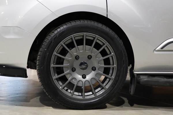 Ford Transit Custom 320 2.0 TDCI DC L2H1 Platinum Edition | Dubbel Cabine | Bi-Xenon | CarPlay | Navigatie | Lederen bekleding | Camera | Dodehoek d | Trekhaak | Nieuwe APK | NAP Logisch