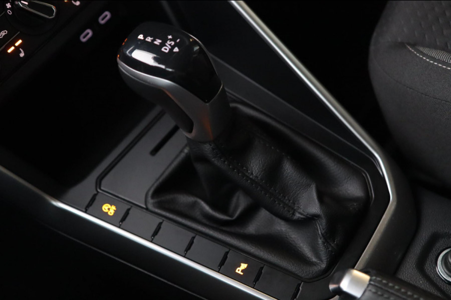 Volkswagen Polo 1.0 TSI / VIRTUAL / CAMERA / CARPLAY / STOELVERW / FACELIFT!