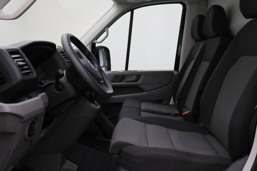 Volkswagen Crafter 35 2.0 TDI DSG L3H3 3-Zits, Camera, Apple Carplay, Trekhaak, PDC