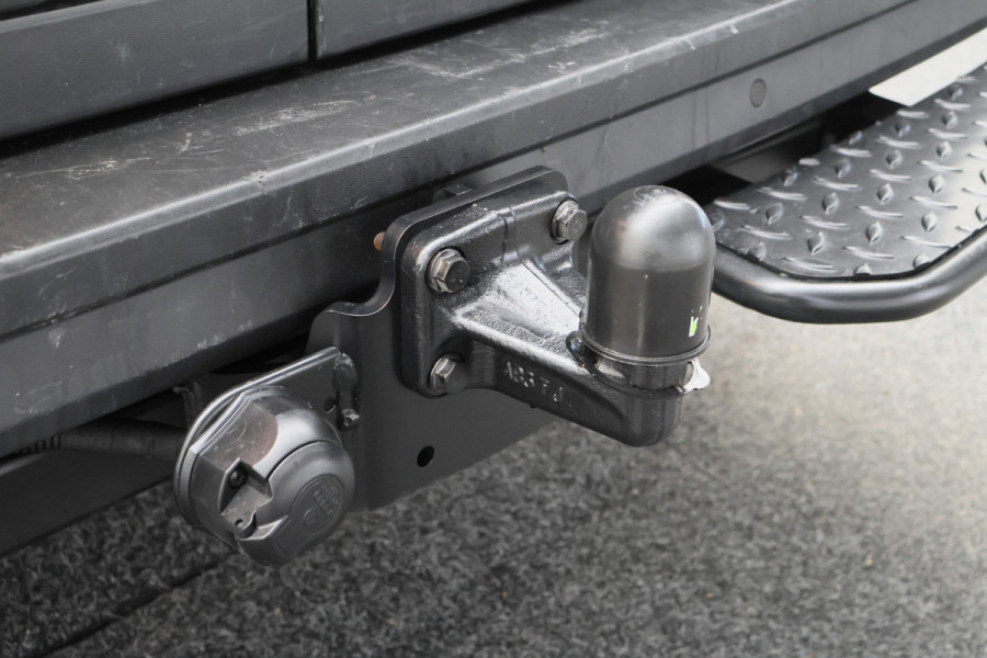 Volkswagen Crafter 35 2.0 TDI DSG L3H3 3-Zits, Camera, Apple Carplay, Trekhaak, PDC