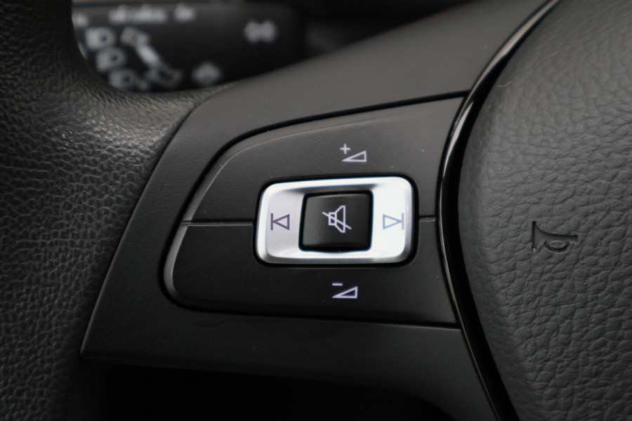 Volkswagen Crafter 35 2.0 TDI DSG L3H3 3-Zits, Camera, Apple Carplay, Trekhaak, PDC