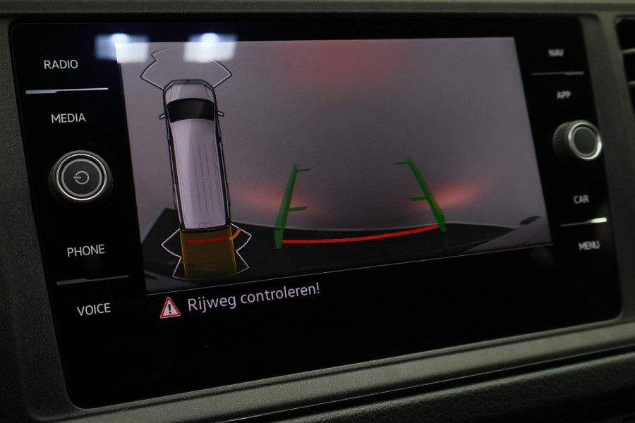 Volkswagen Crafter 35 2.0 TDI DSG L3H3 3-Zits, Camera, Apple Carplay, Trekhaak, PDC