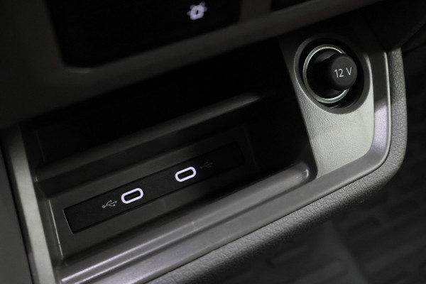 Volkswagen Crafter 35 2.0 TDI DSG L3H3 3-Zits, Camera, Apple Carplay, Trekhaak, PDC