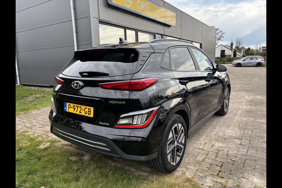 Hyundai Kona EV Fashion Design 64 kWh