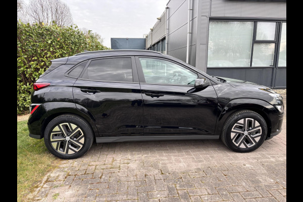 Hyundai Kona EV Fashion Design 64 kWh