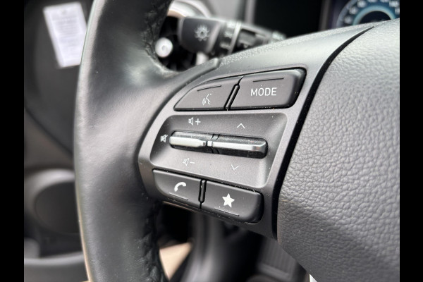 Hyundai Kona EV Fashion Design 64 kWh