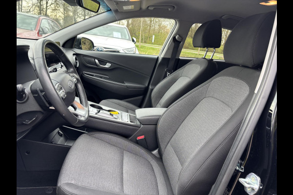 Hyundai Kona EV Fashion Design 64 kWh