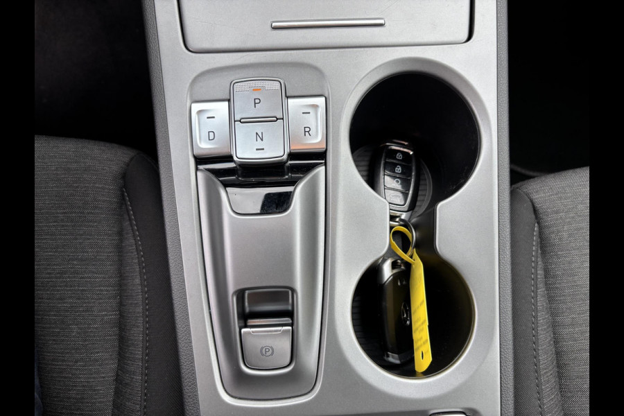 Hyundai Kona EV Fashion Design 64 kWh