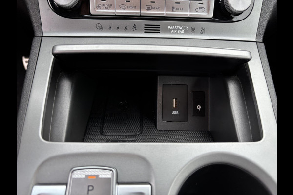 Hyundai Kona EV Fashion Design 64 kWh