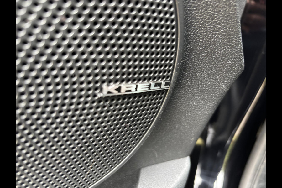 Hyundai Kona EV Fashion Design 64 kWh