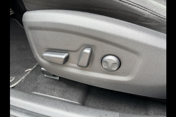 Hyundai Kona EV Fashion Design 64 kWh