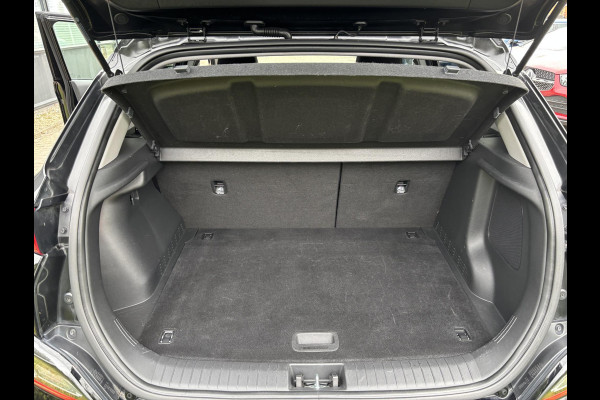 Hyundai Kona EV Fashion Design 64 kWh