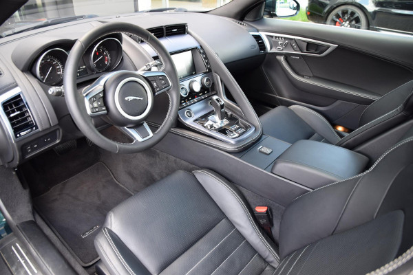 Jaguar F-Type 3.0 V6 RWD R-Dynamic | British Racing Green |