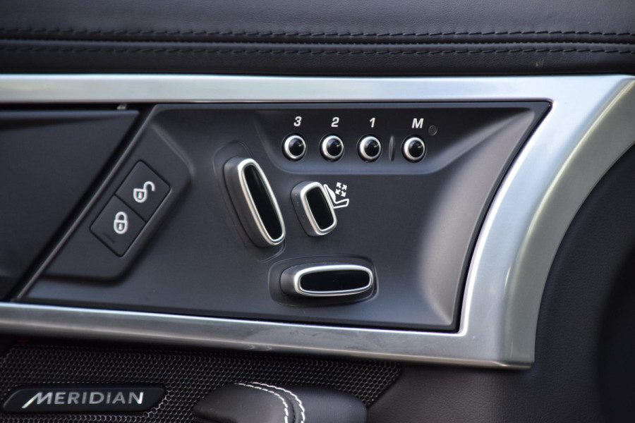 Jaguar F-Type 3.0 V6 RWD R-Dynamic | British Racing Green |