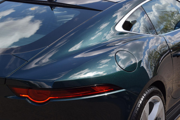 Jaguar F-Type 3.0 V6 RWD R-Dynamic | British Racing Green |