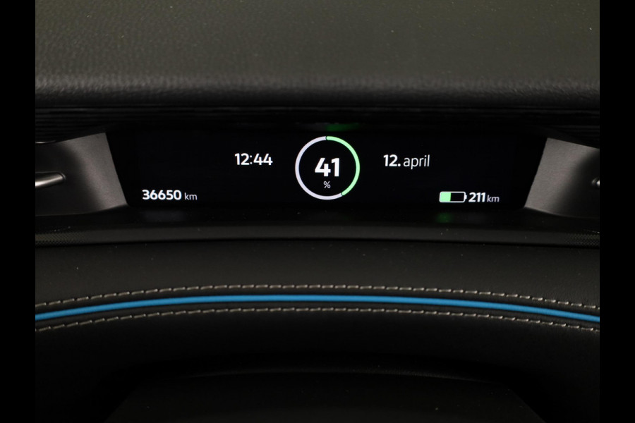 Volkswagen ID.7 Pro Business 77 kWh SOH 100% | 285PK | Navigatie | Camera | Elektrische klep | Warmtepomp