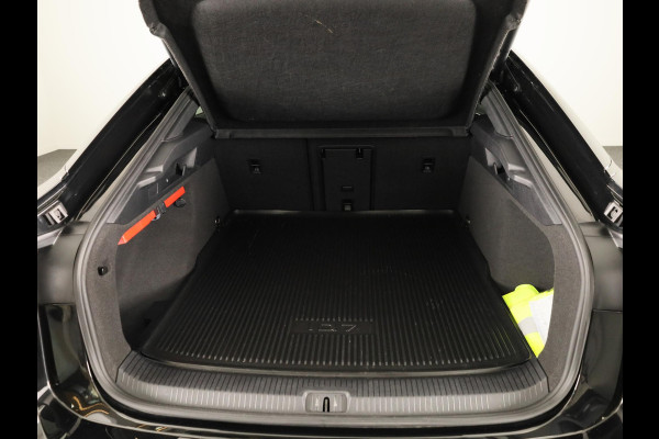 Volkswagen ID.7 Pro Business 77 kWh SOH 100% | 285PK | Navigatie | Camera | Elektrische klep | Warmtepomp