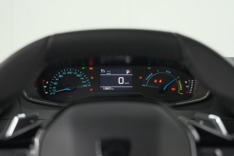 Peugeot 2008 Hybrid 136 e-DCS6 Style | Apple Carplay | Parkeersensoren | Climate control