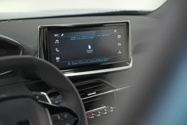 Peugeot 2008 Hybrid 136 e-DCS6 Style | Apple Carplay | Parkeersensoren | Climate control