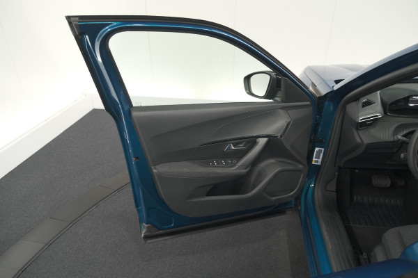 Peugeot 2008 Hybrid 136 e-DCS6 Style | Apple Carplay | Parkeersensoren | Climate control